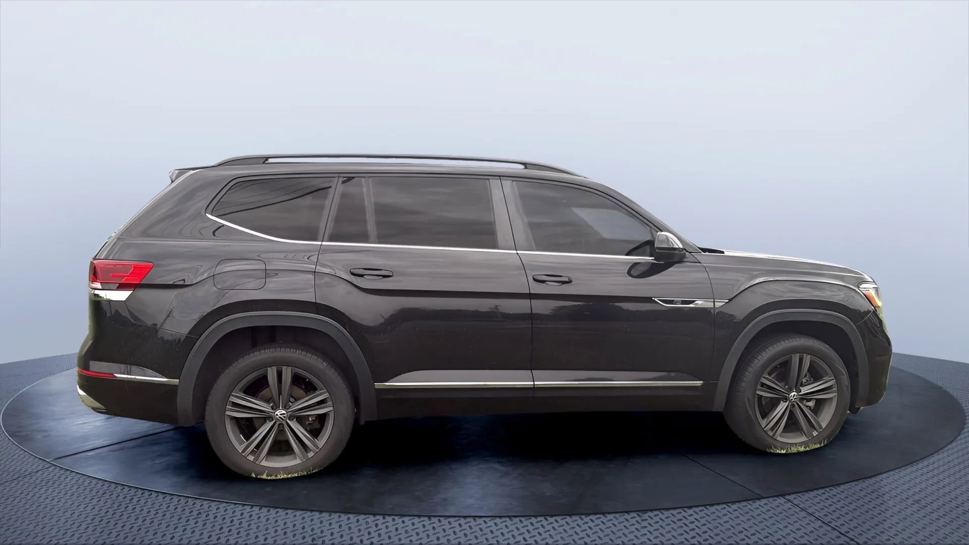 Used 2021 Volkswagen Atlas SE w/ Panoramic Sunroof Package image 6