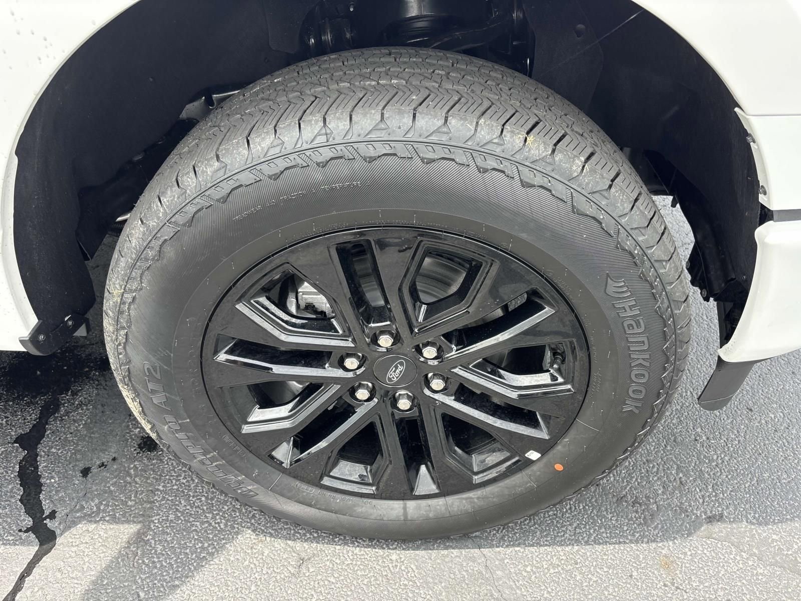 New 2025 Ford F150 Lariat w/ Equipment Group 502A High image 44