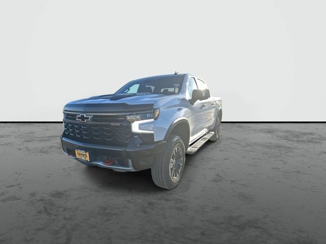 Used 2024 Chevrolet Silverado 1500 ZR2 image 3
