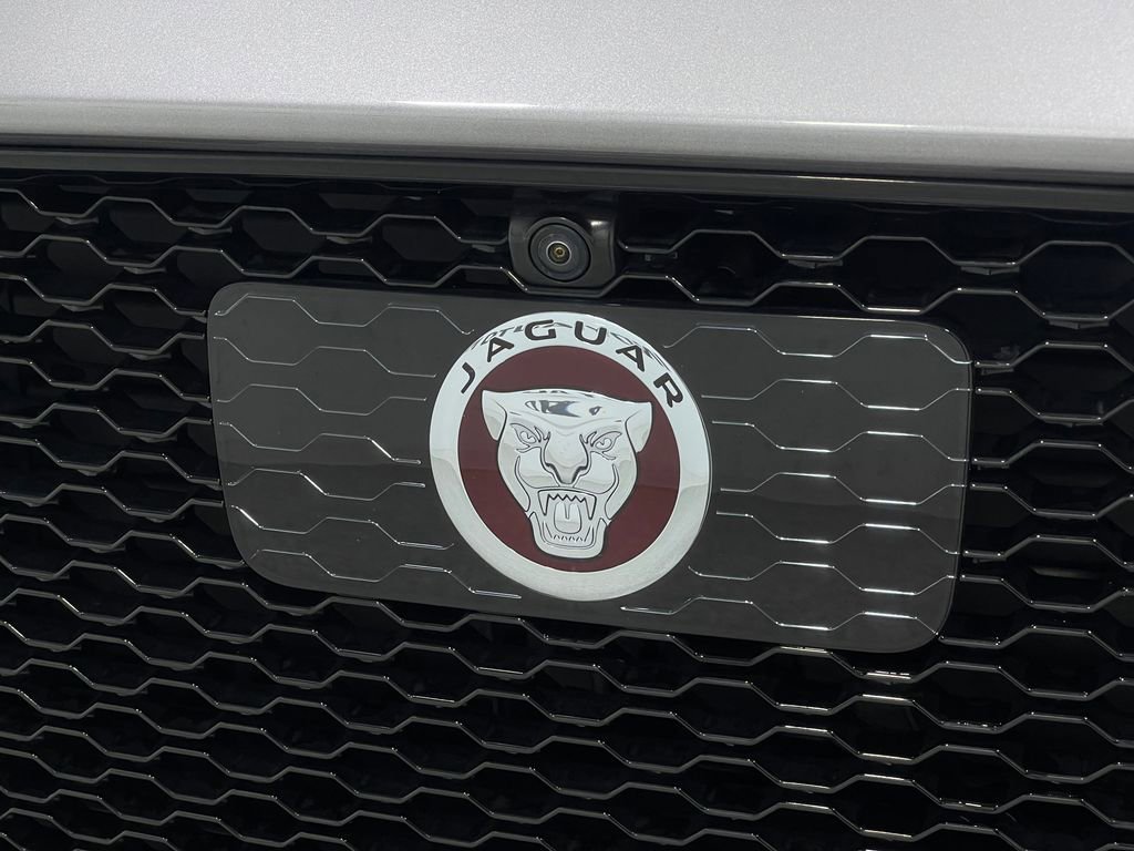 Used 2020 Jaguar F-PACE Checkered Flag image 39