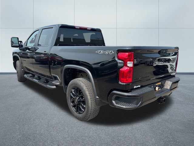 Used 2025 Chevrolet Silverado 2500 Custom w/ Custom Value Package AWD/4WD image 2