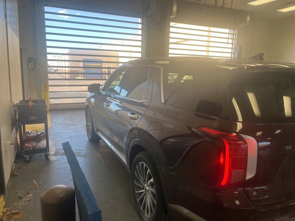 Used 2024 Hyundai Palisade Calligraphy image 11