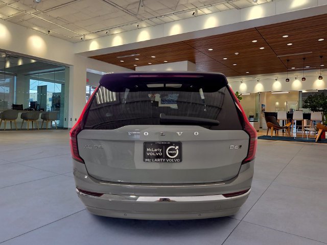 New 2026 Volvo XC90 B6 Plus w/ Protection Package Premier AWD/4WD image 6