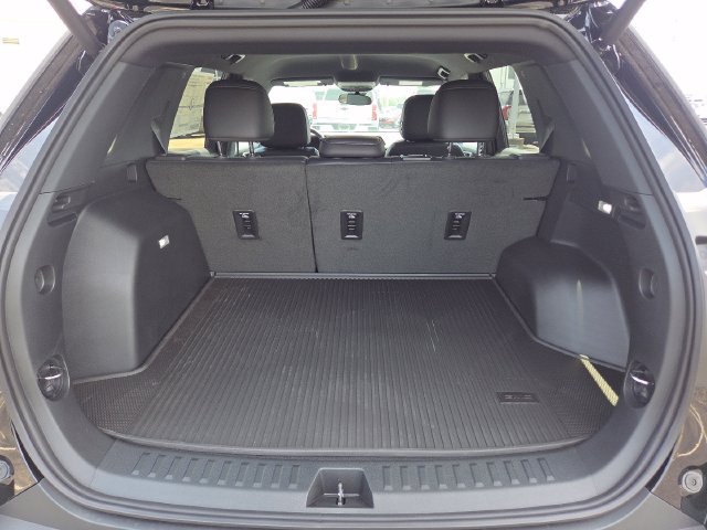 New 2027 GMC Terrain Elevation w/ Elevation Premium Package FWD image 18