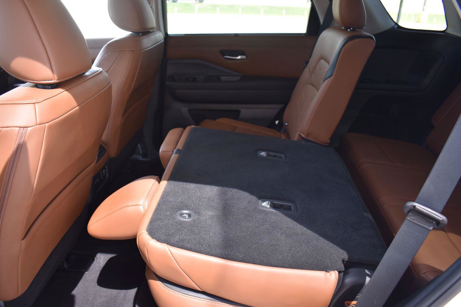 Used 2025 Nissan Pathfinder Platinum w/ Cargo Package FWD image 56