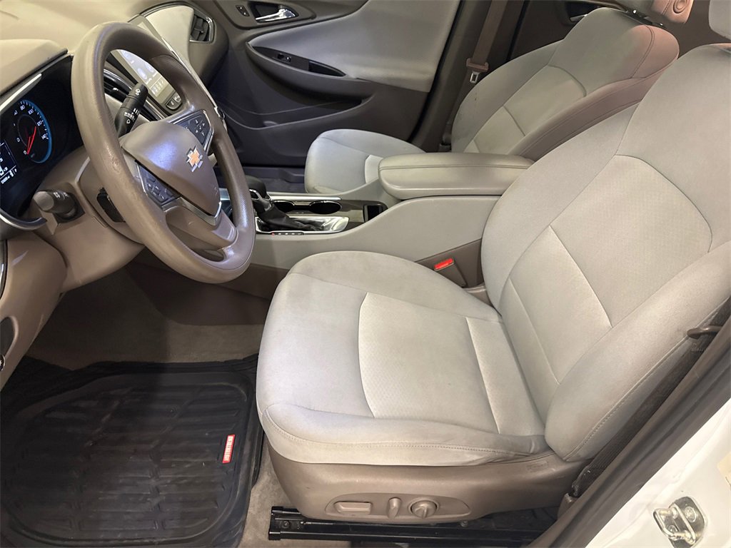 Used 2021 Chevrolet Malibu LT image 17