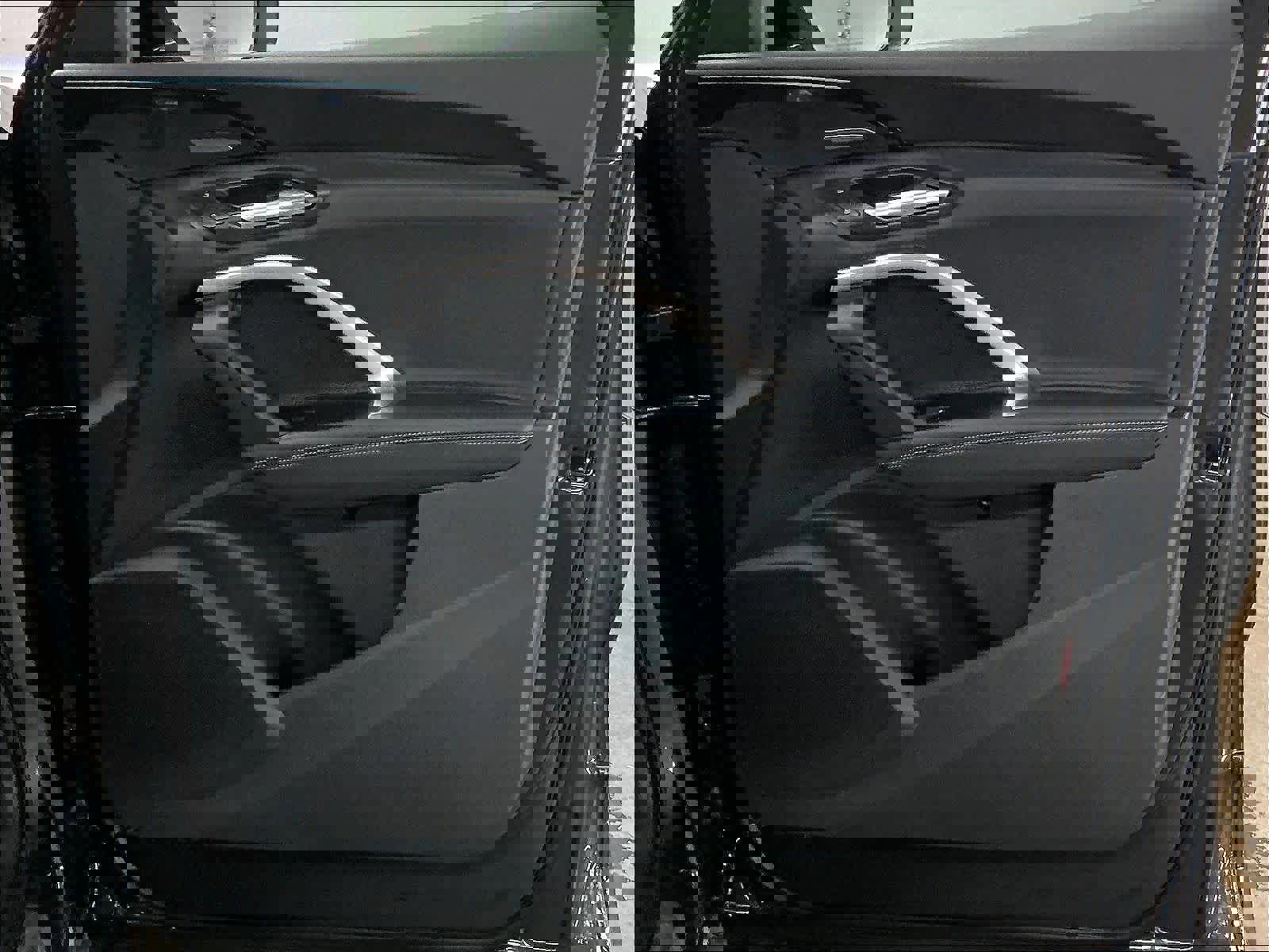 Used 2025 Audi Q5 Premium Plus w/ Premium Plus image 26