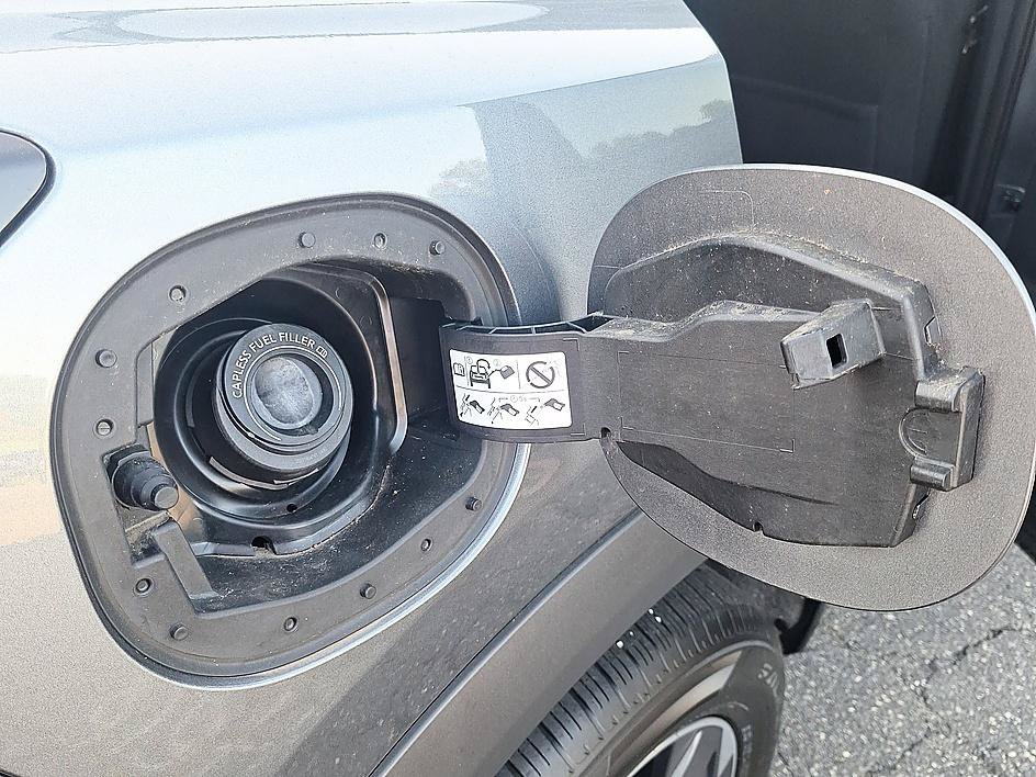 Certified 2026 Nissan Rogue SV FWD image 26