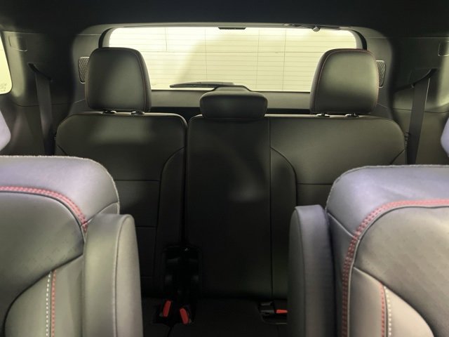 New 2026 Chevrolet Traverse RS w/ LPO, Floor Liner Package image 11