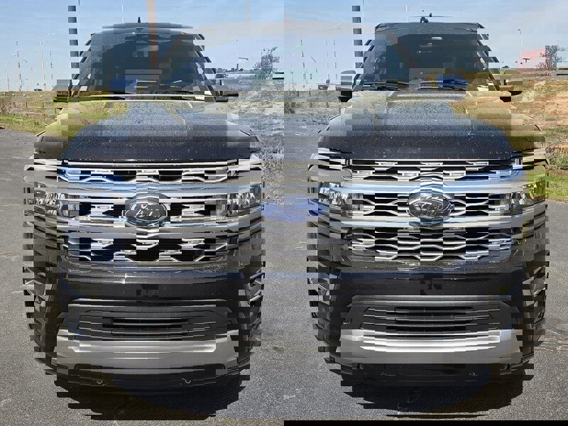 Used 2024 Ford Expedition Max Platinum image 2