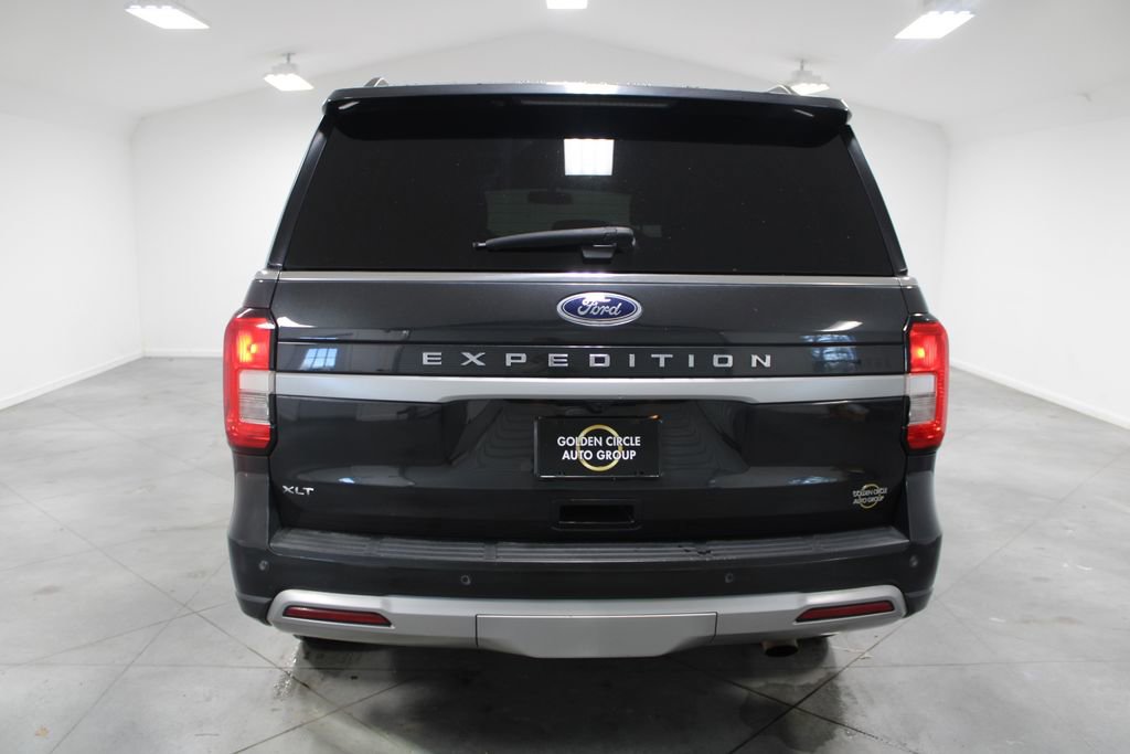 Used 2023 Ford Expedition XLT image 8