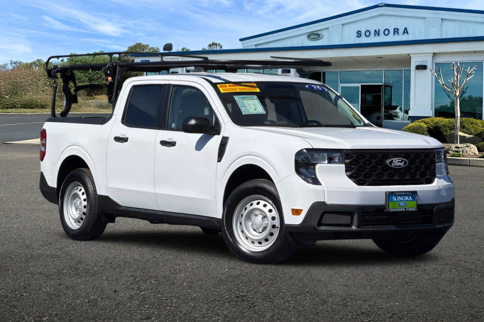 Certified 2025 Ford Maverick XLT w/ Equipment Group 302A AWD/4WD image 2