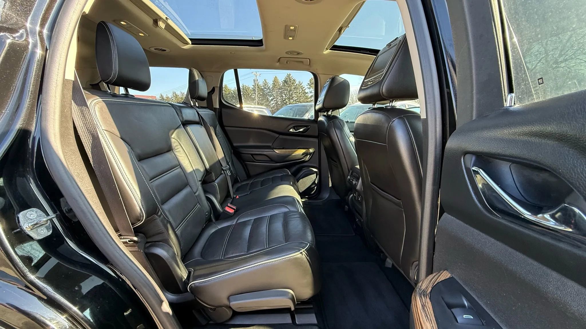 Used 2017 GMC Acadia Denali image 37