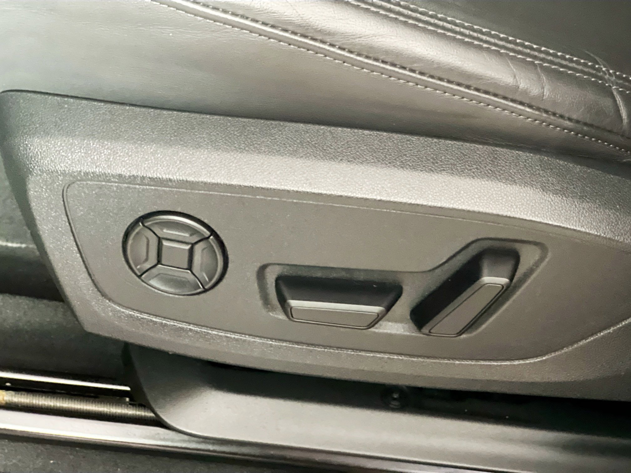 Used 2024 Audi Q3 2.0T Premium image 15