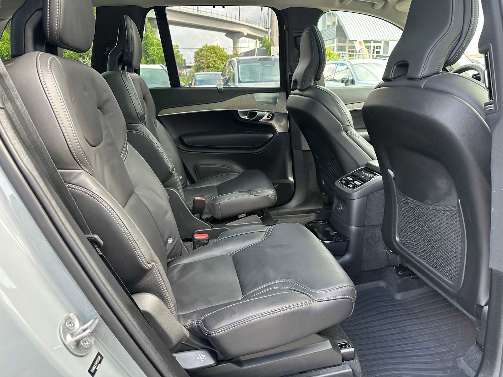 Certified 2024 Volvo XC90 T8 Ultimate w/ Protection Package AWD/4WD image 13