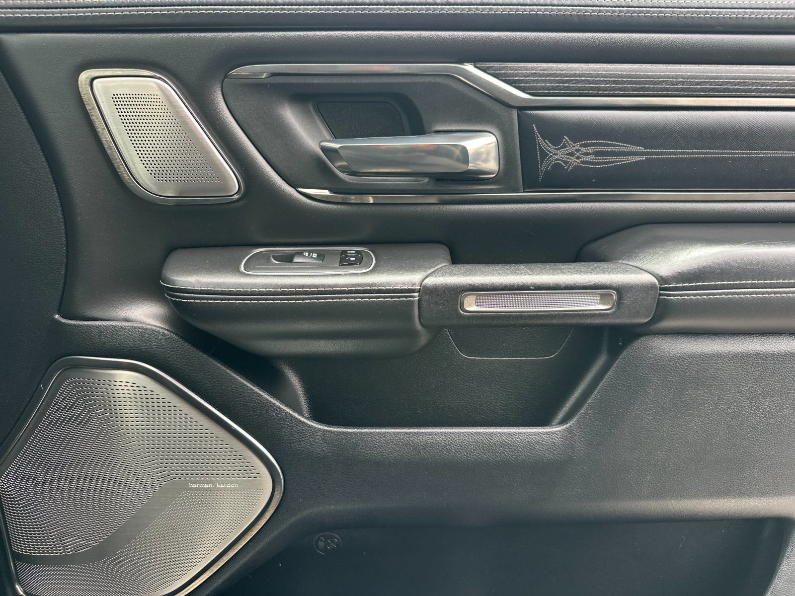 Used 2020 RAM 1500 Limited AWD/4WD image 19