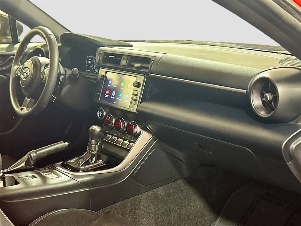 Used 2025 Toyota GR86 Premium image 25