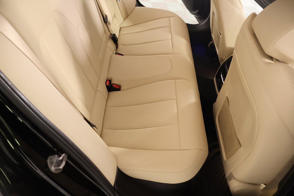 Used 2020 BMW 330i xDrive Sedan image 15