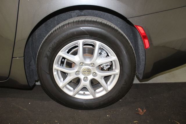 Used 2023 Chrysler Pacifica Touring-L FWD image 21