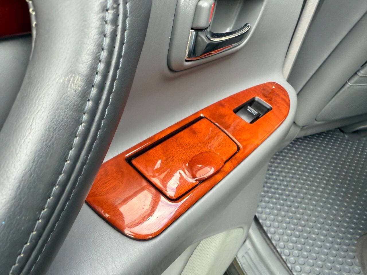 Used 2000 Lexus LX 470 4WD image 45