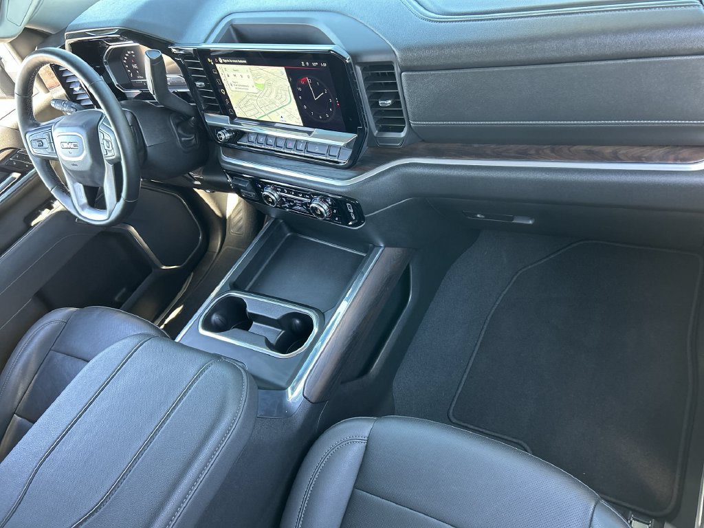 Used 2025 GMC Sierra 2500 SLT w/ SLT Premium Package AWD/4WD image 28