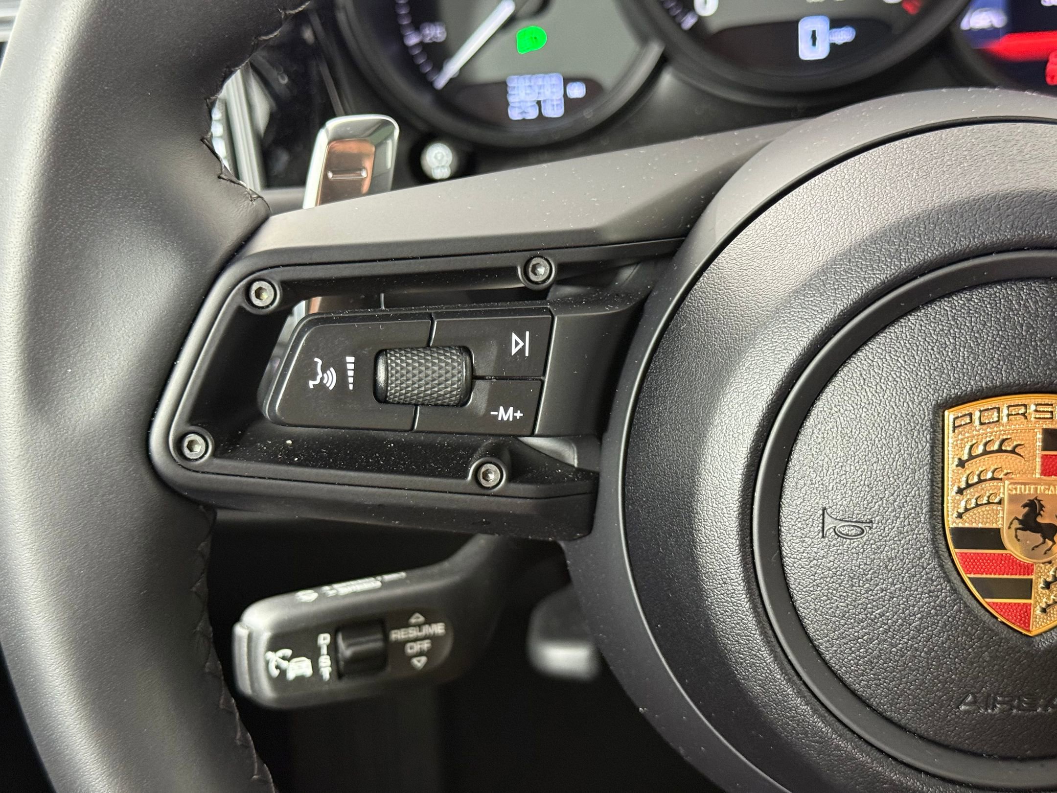 New 2025 Porsche Macan Turbo image 20