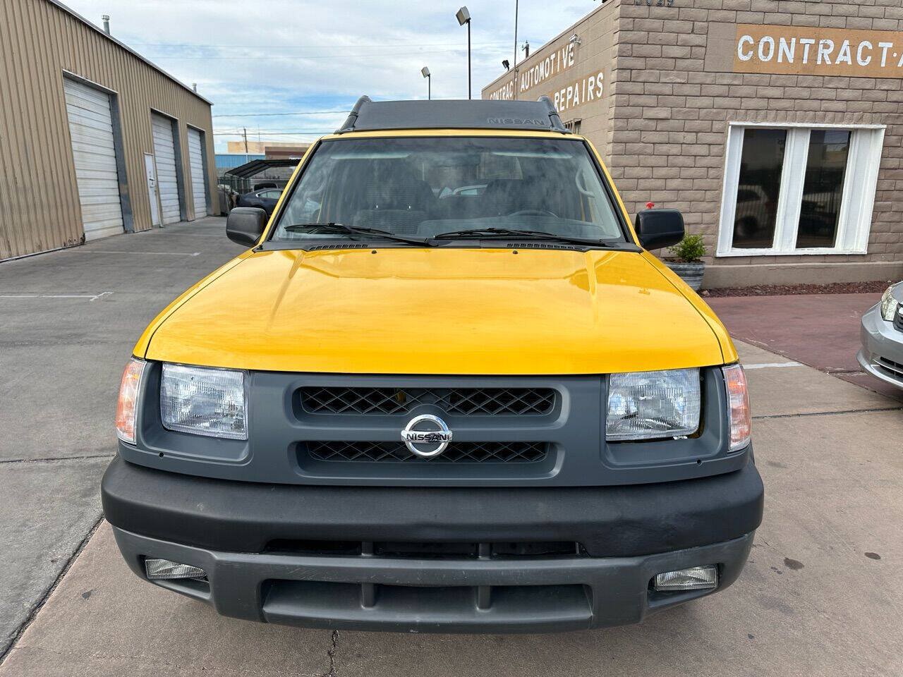 Used 2001 Nissan Xterra SE RWD image 2