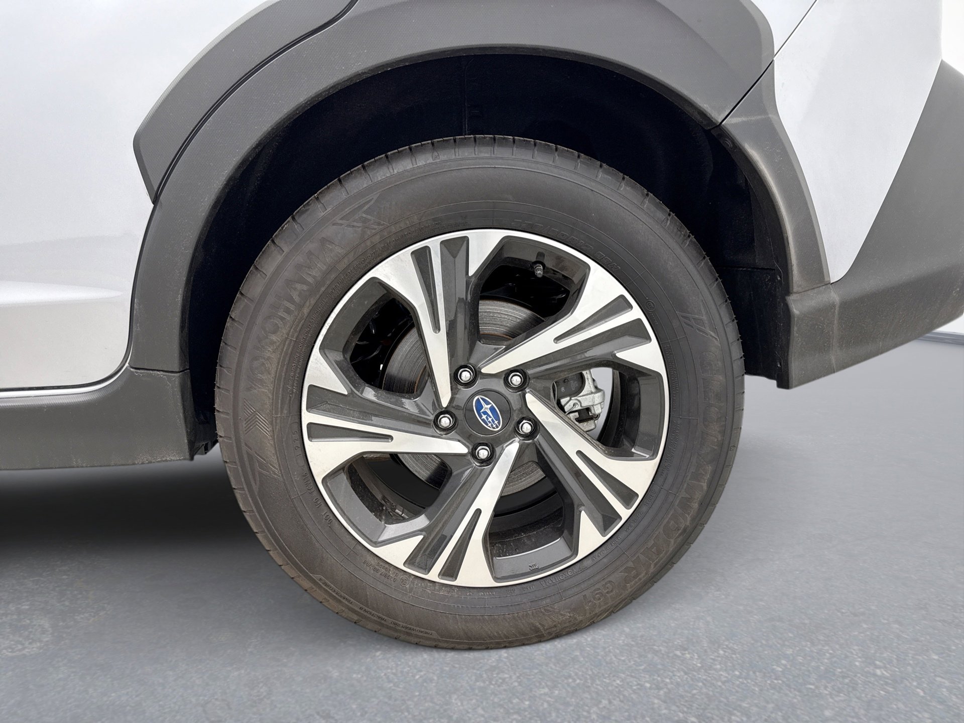 Used 2025 Subaru Crosstrek 2.0i Premium image 13