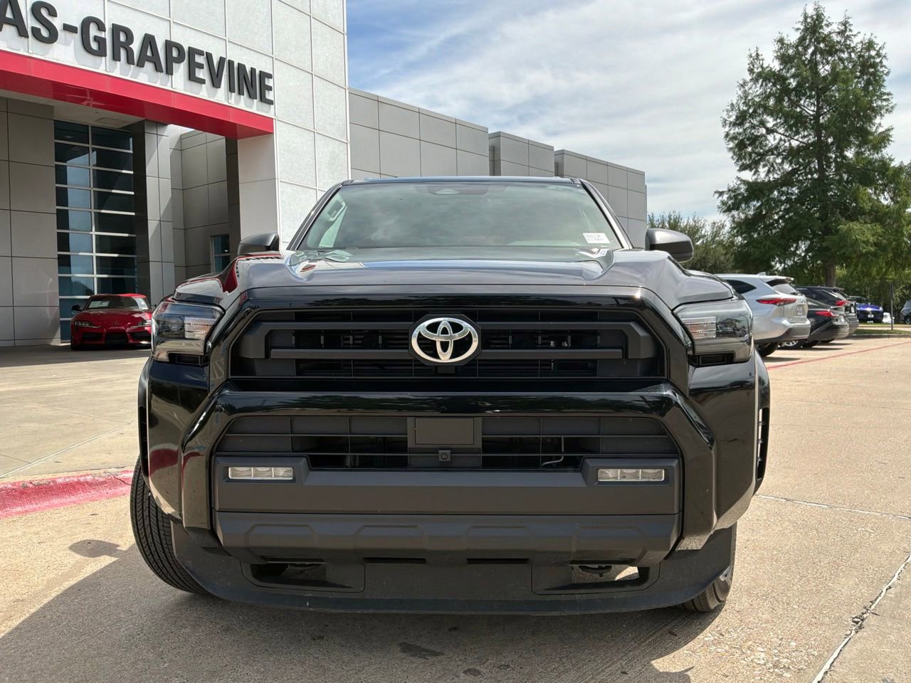Used 2025 Toyota 4Runner SR5 RWD image 3