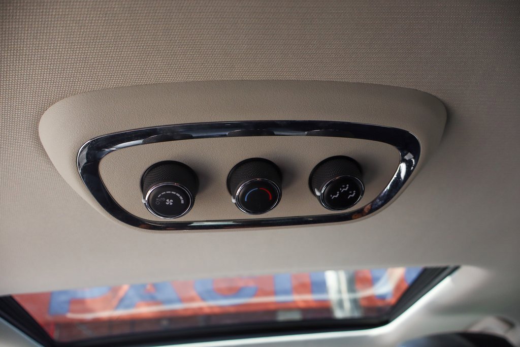 Used 2019 Dodge Durango GT image 40