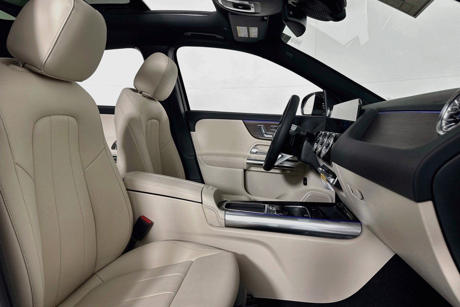Certified 2026 Mercedes-Benz GLA 250 image 8