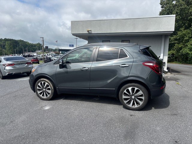 Used 2017 Buick Encore Essence FWD image 4