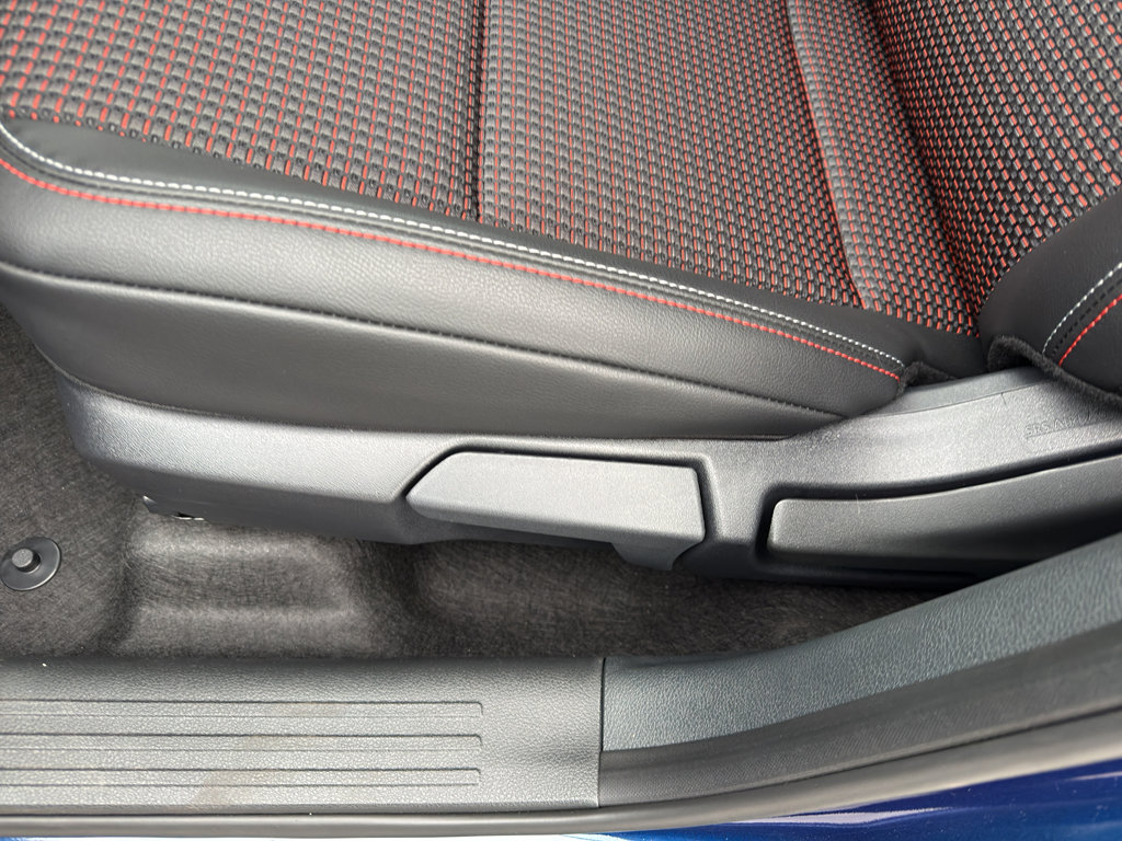 New 2026 Nissan Kicks SR w/ Cold Weather Package image 15