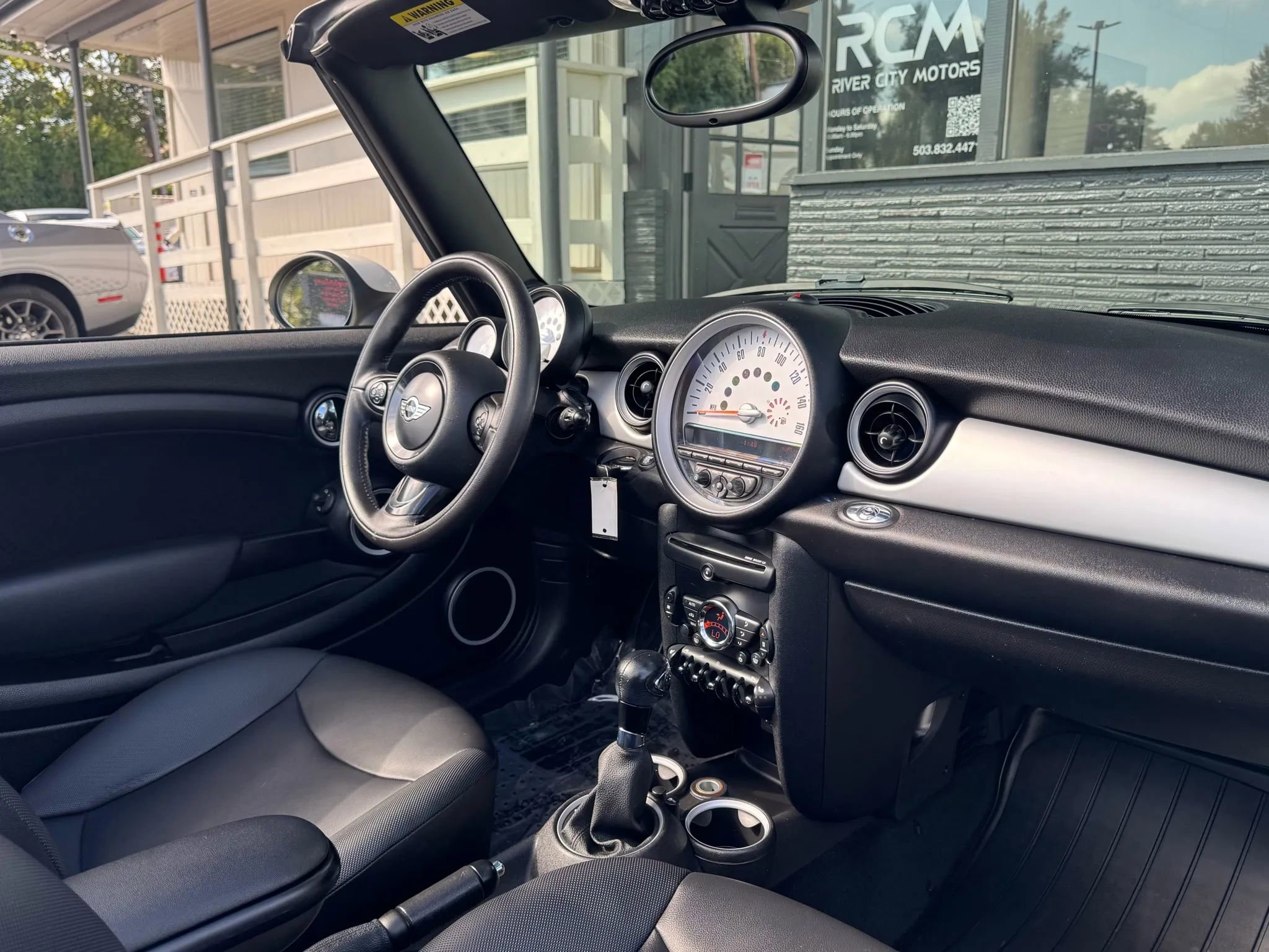Used 2012 MINI Cooper Convertible image 23