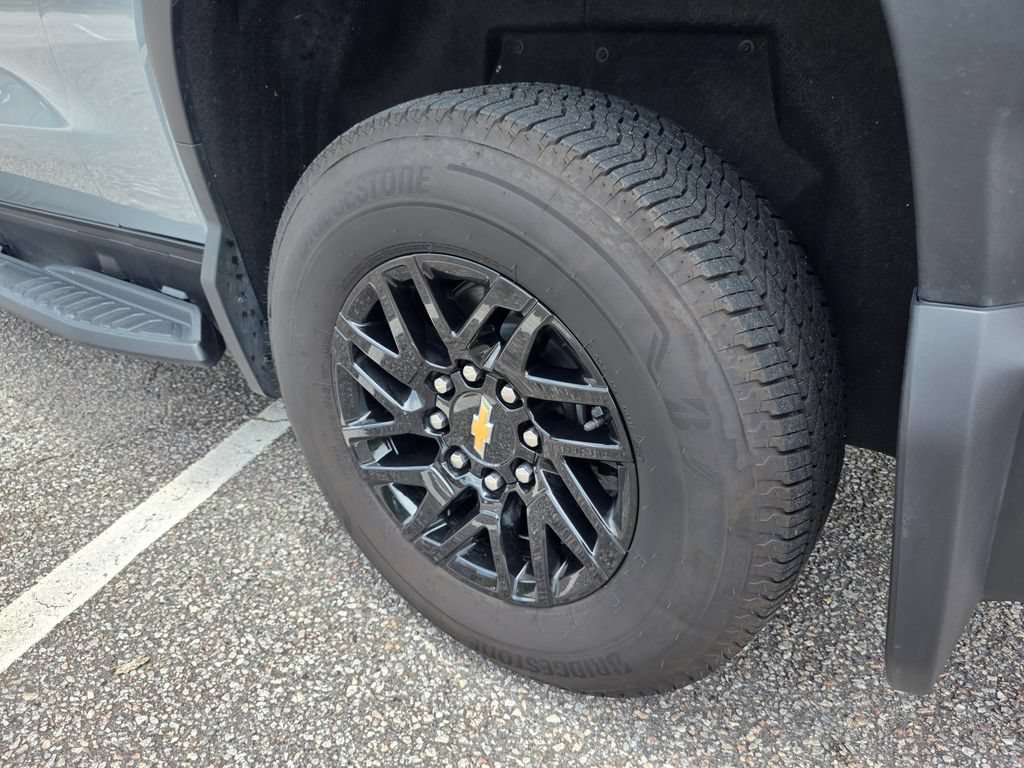 Used 2026 Chevrolet Silverado EV LT AWD/4WD image 31