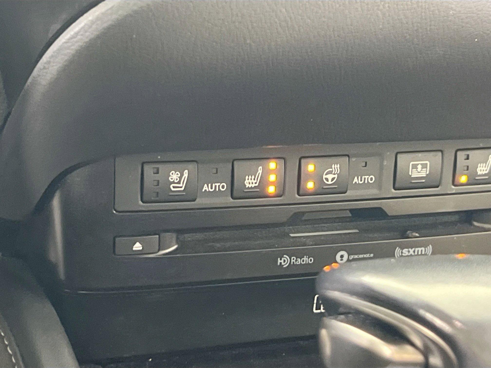 Used 2021 Lexus ES 300h Ultra Luxury w/ Accessory Package 2 image 21