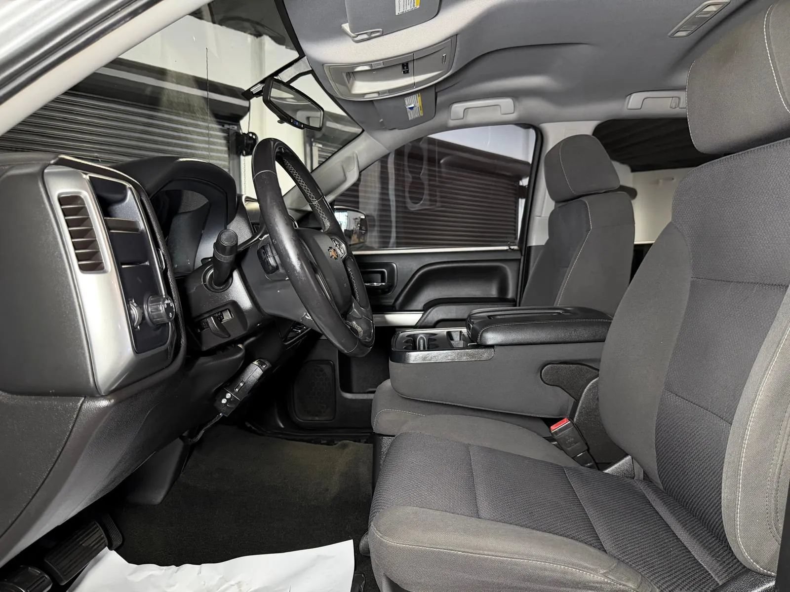 Used 2018 Chevrolet Silverado 1500 LT RWD image 22