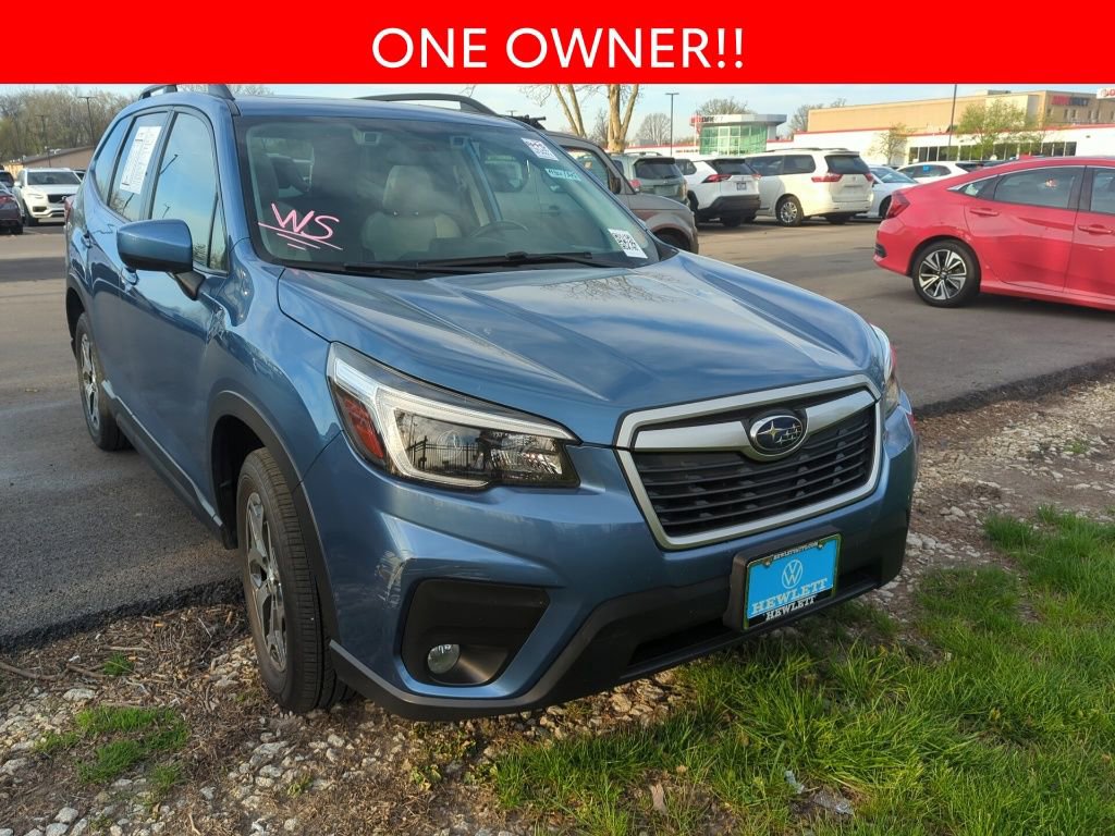 Used 2021 Subaru Forester Premium AWD/4WD image 3