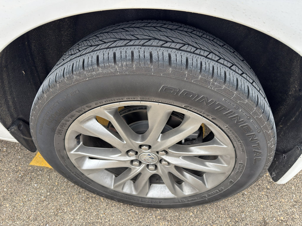 Used 2023 Buick Enclave Avenir w/ Avenir Technology Package image 2