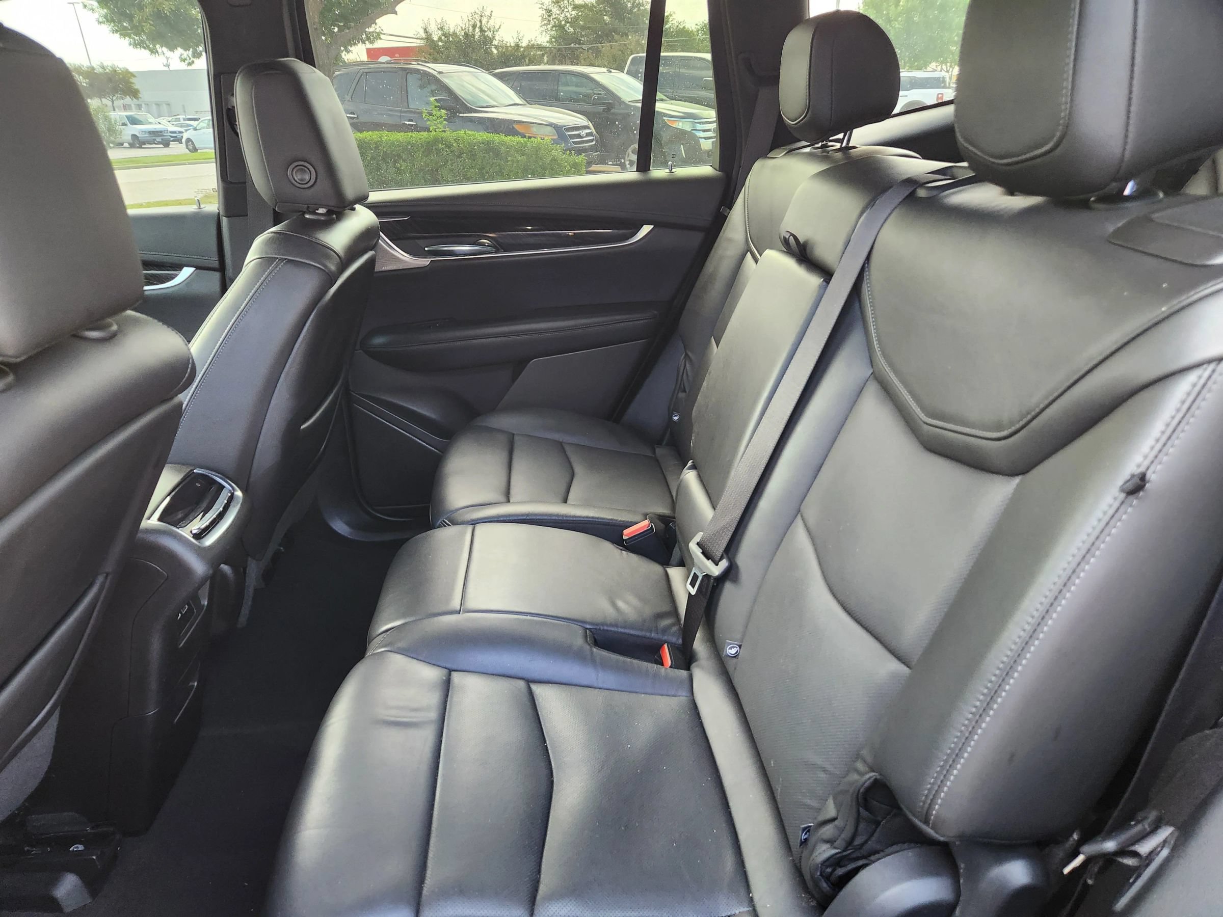Used 2020 Cadillac XT6 Premium Luxury AWD/4WD image 12