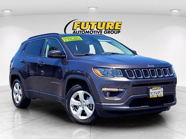 Used 2021 Jeep Compass Latitude FWD image 1