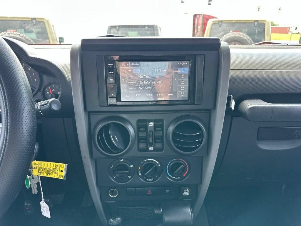 Used 2009 Jeep Wrangler Unlimited X AWD/4WD image 27