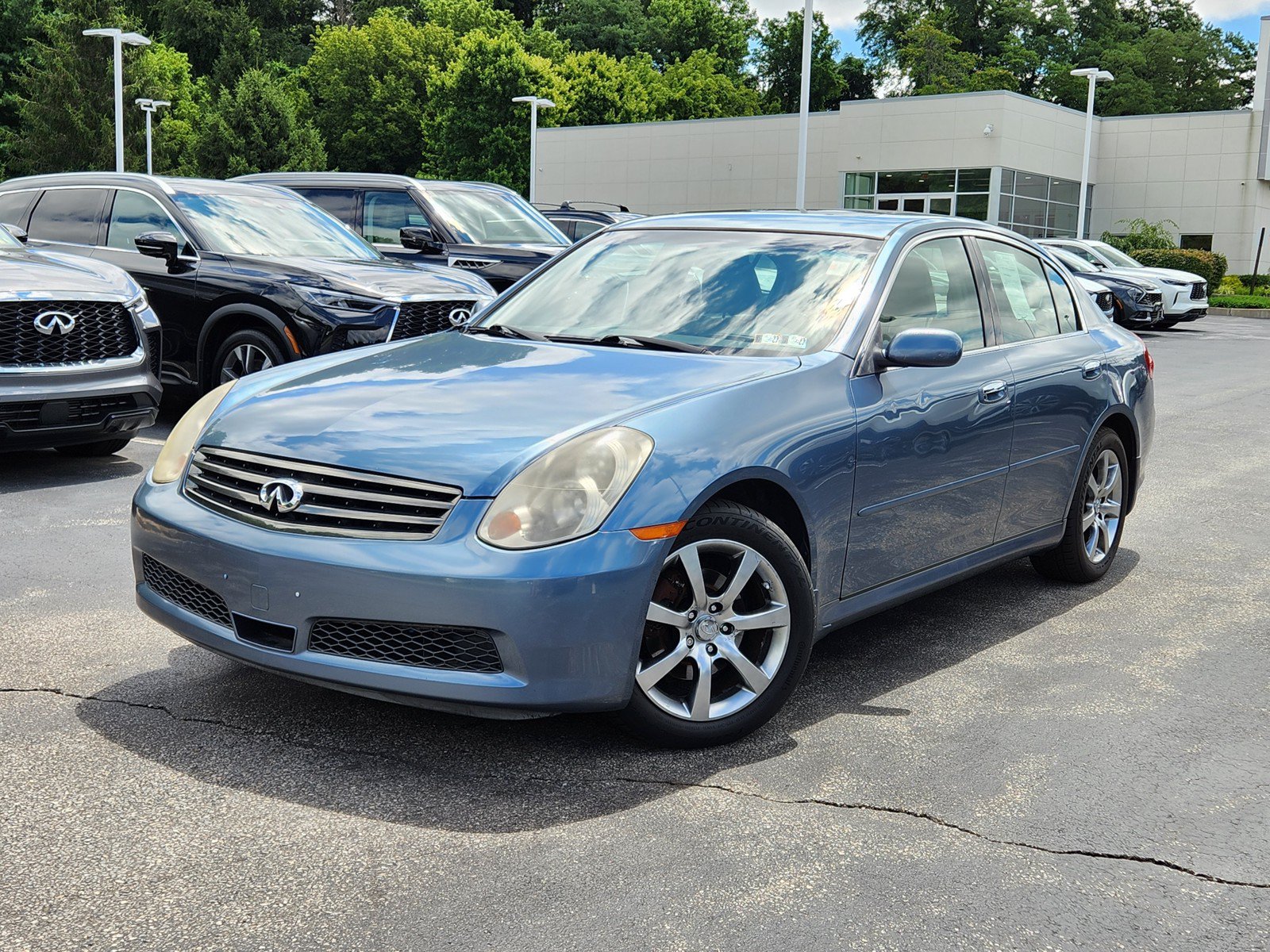Used 2005 INFINITI G35 x Sedan w/ (P03) Premium Pkg C AWD/4WD image 1