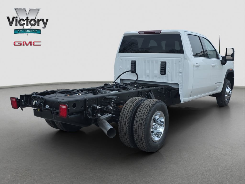 New 2026 GMC Sierra 3500 SLE w/ SLE Convenience Package AWD/4WD image 17