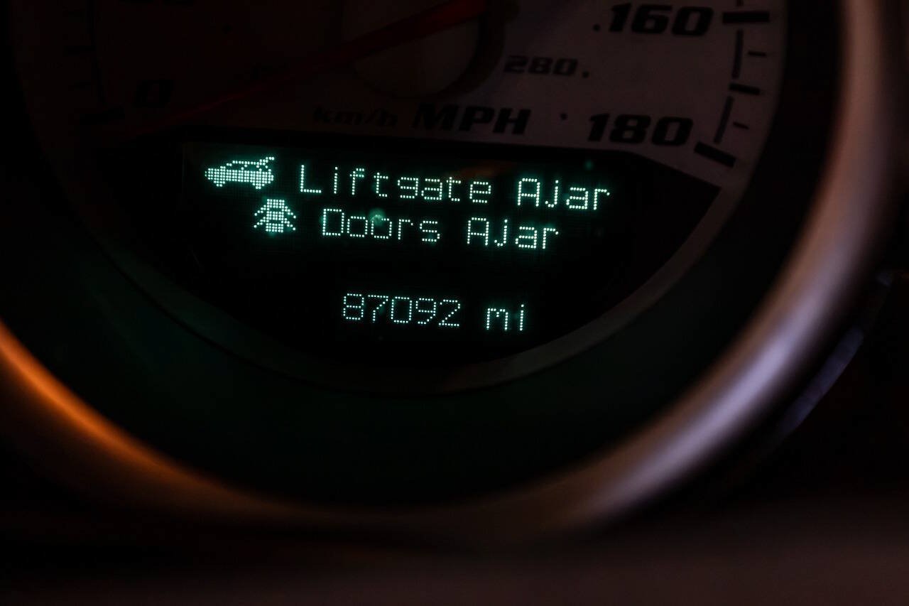 Used 2006 Dodge Magnum SRT8 w/ SRT Option Group III RWD image 12
