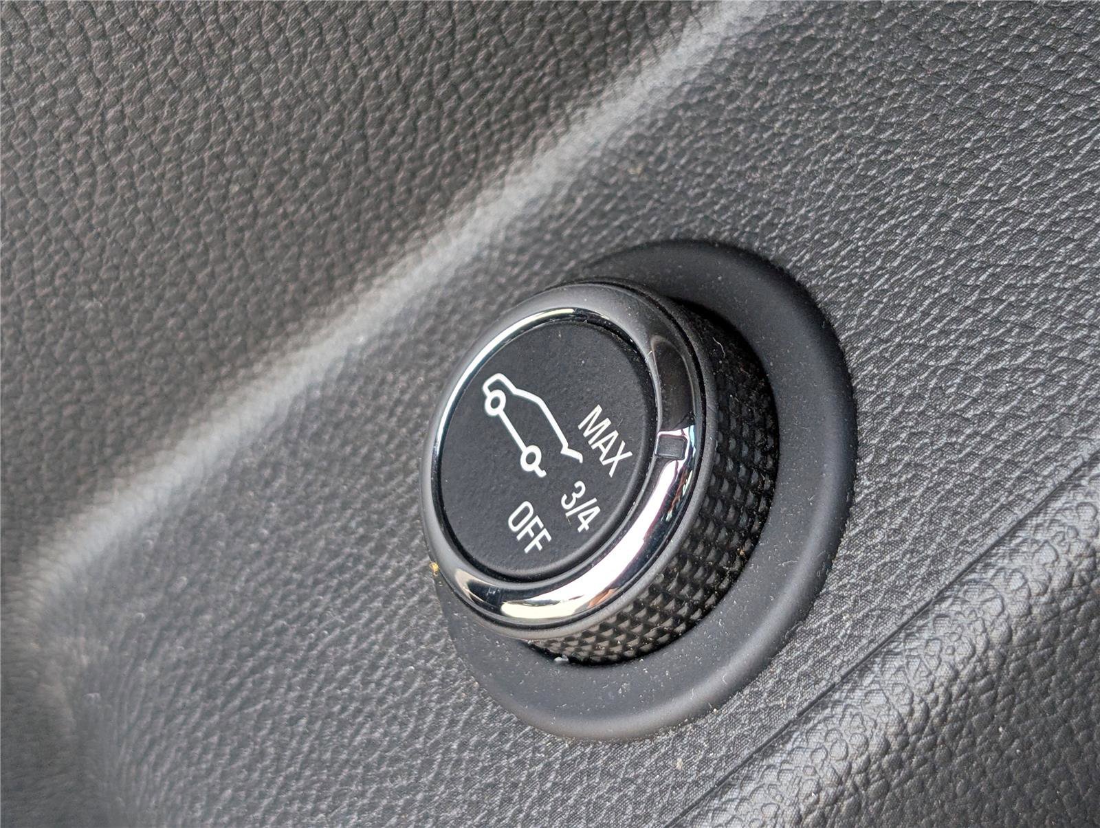 Used 2023 Chevrolet Traverse RS w/ LPO, Cargo Package image 21