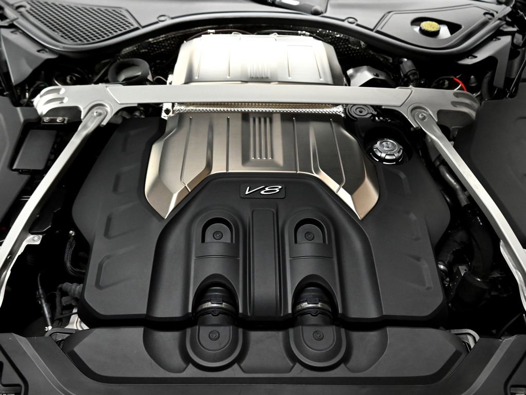 Used 2022 Bentley Flying Spur V8 image 31