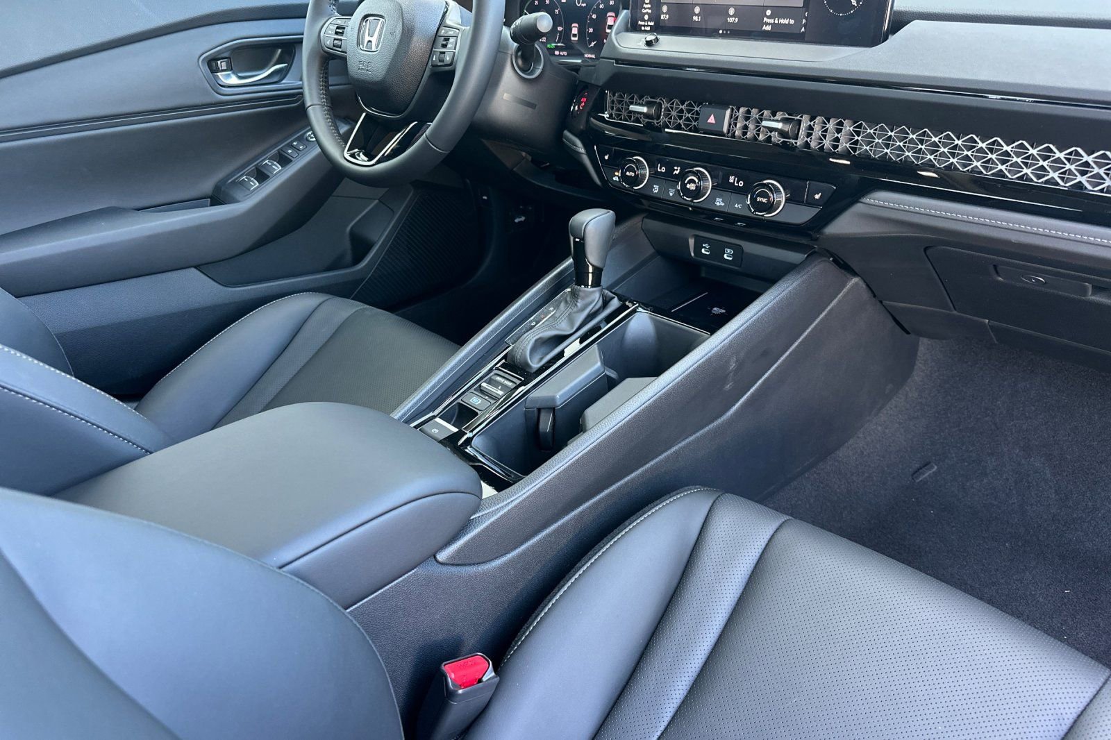 New 2026 Honda Accord EX-L image 17