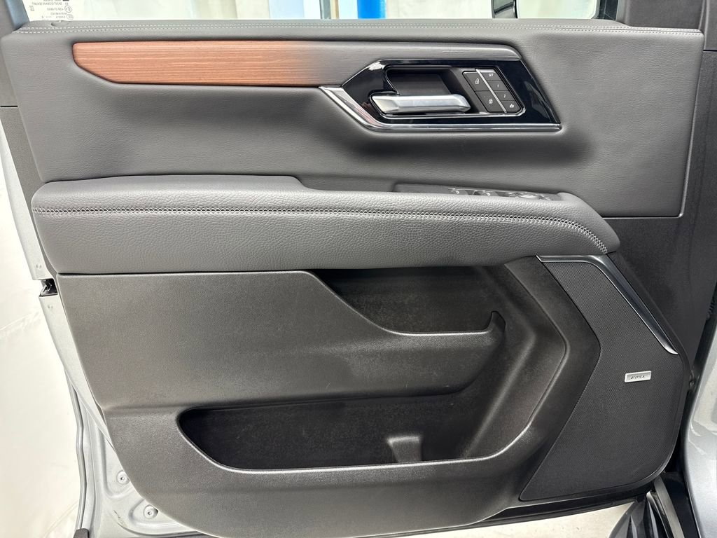 Used 2025 GMC Yukon Denali image 20