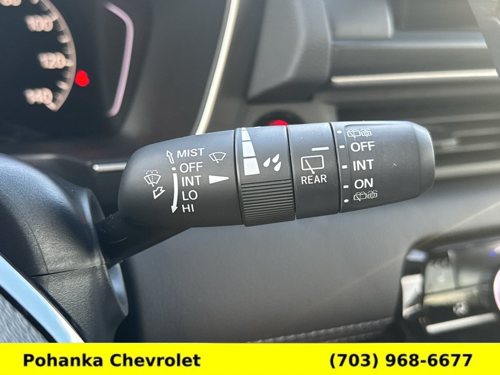 Used 2025 Honda Pilot Touring image 11